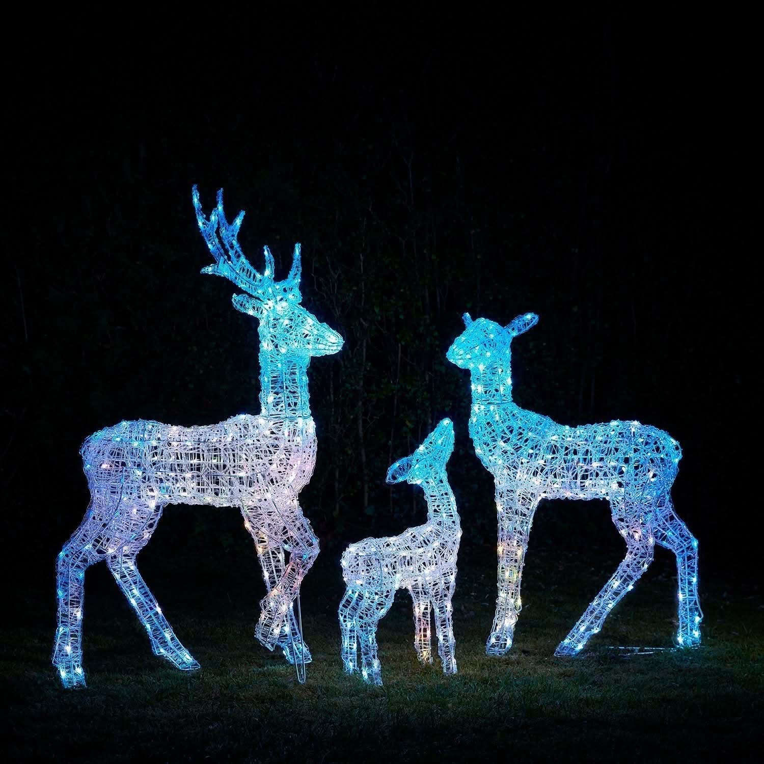 Conjunto de Renas Iluminadas com LED RGB Inteligente e Controle via Wi-Fi