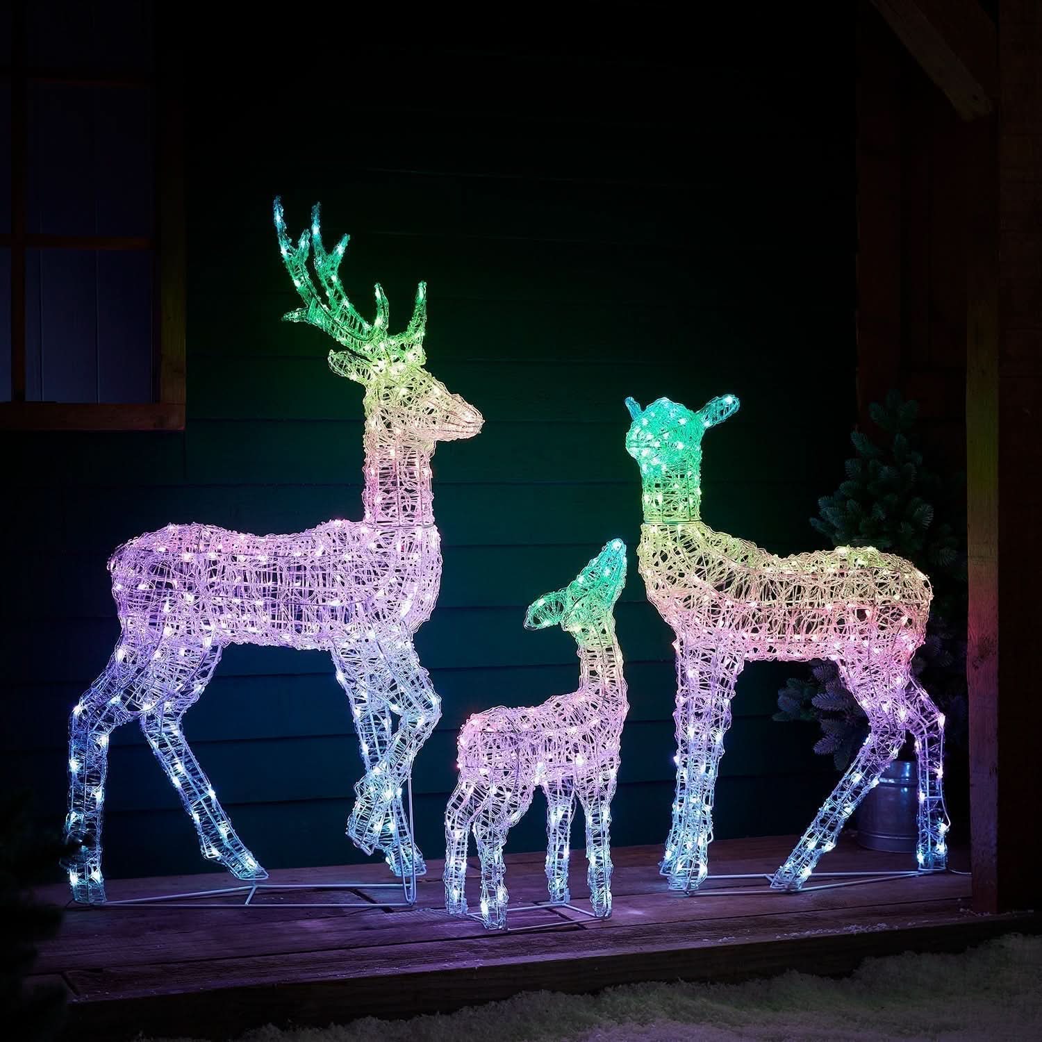Conjunto de Renas Iluminadas com LED RGB Inteligente e Controle via Wi-Fi