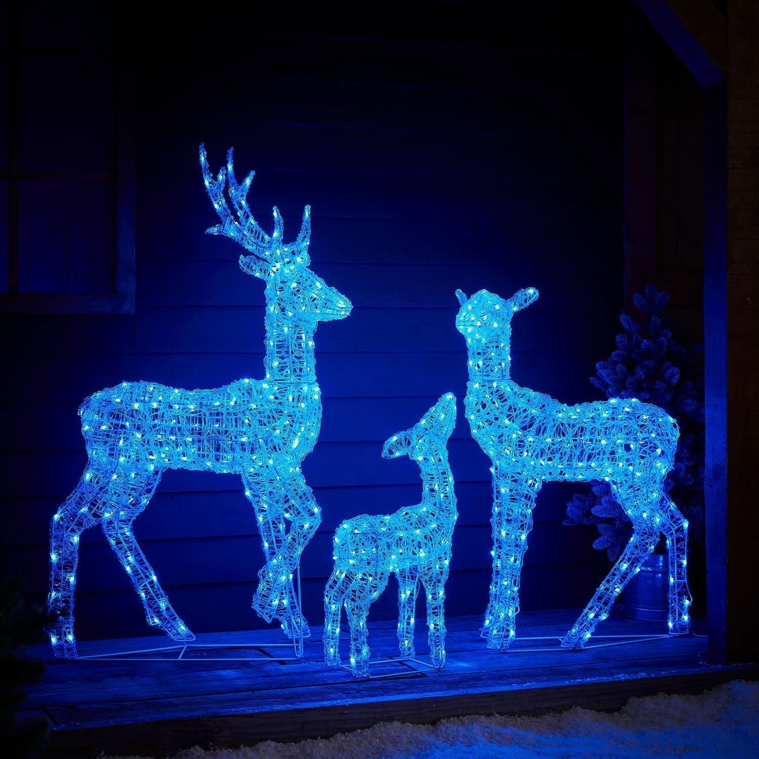 Conjunto de Renas Iluminadas com LED RGB Inteligente e Controle via Wi-Fi